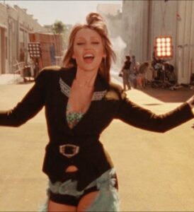 Miley Cyrus – Easy Lover